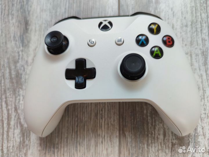 Игровая приставка Xbox One s 1tb с играми