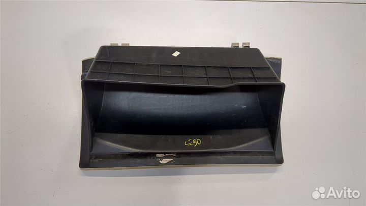 Бардачок Toyota Venza, 2011