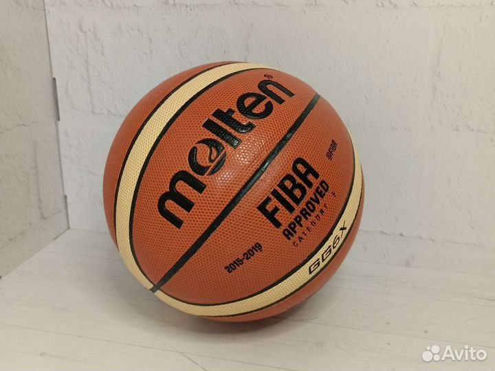 Баскетбольный мяч