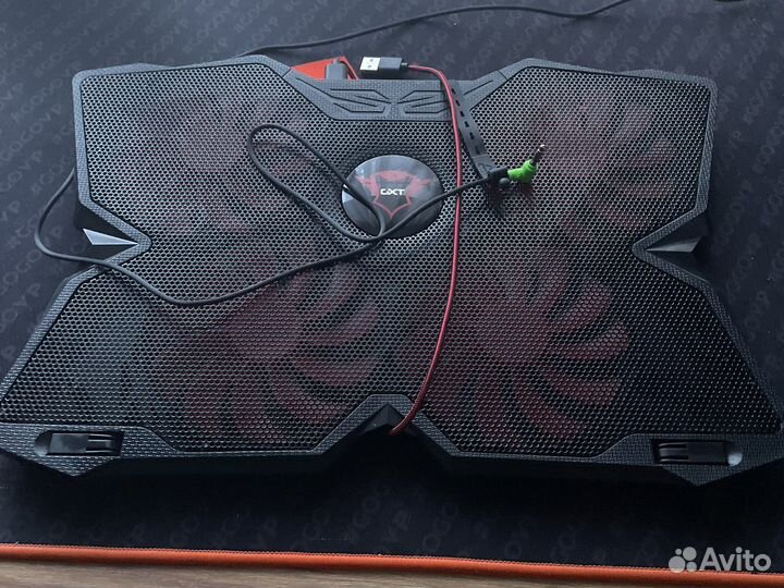 Подставка для охлаждения ноутбука