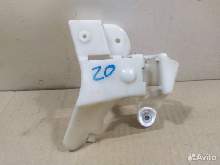 Кронштейн задний левый Volkswagen Passat B7 B7