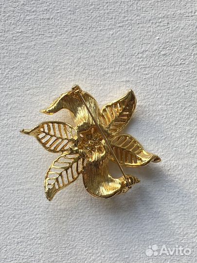 Винтажная брошь с жемчугом