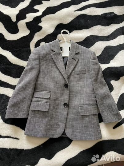 Новый классический пиджак на мальчика