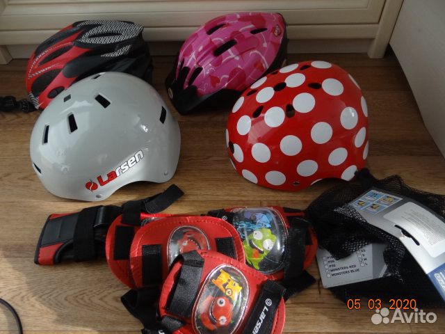 Шлем ролики,велосипед,скейт Bell, Larsen