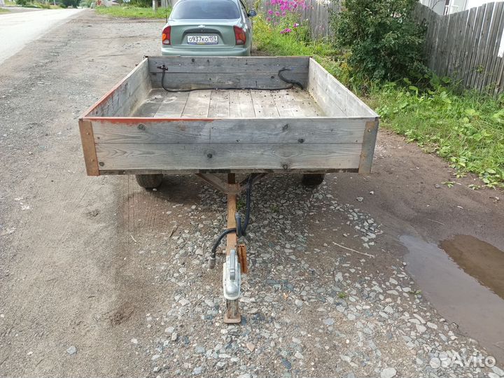 Прицеп легковой двухосный бу