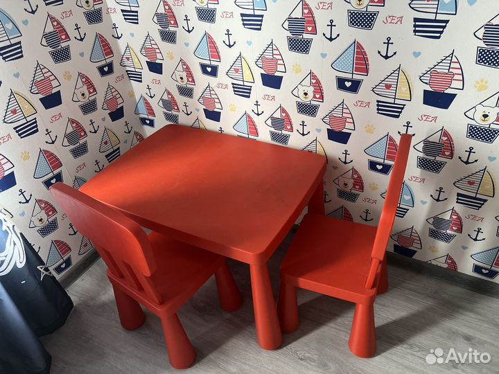 Стул и стол