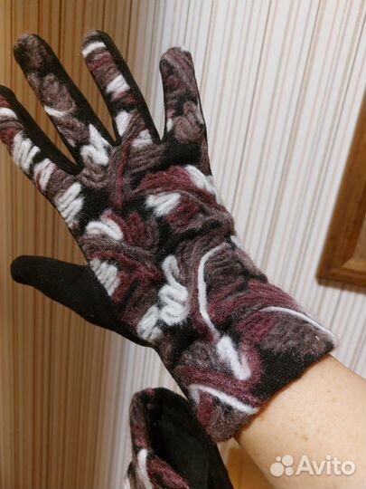 Продаются перчатки