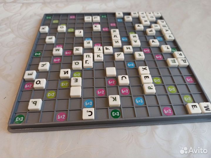 Словодел новая настольная игра в слова Скрабл