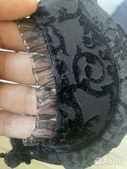 Белье, подвязка, чулки, бюстгальтер без лифа