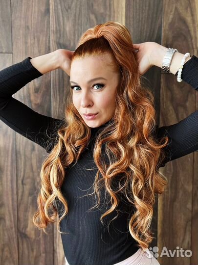 Волосы на заколках шиньон хвост