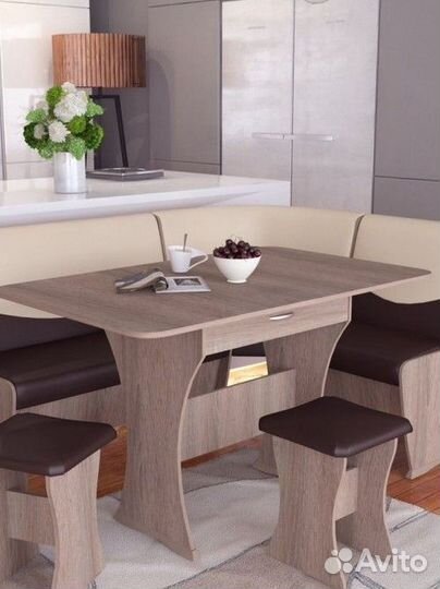 Кухонный стол