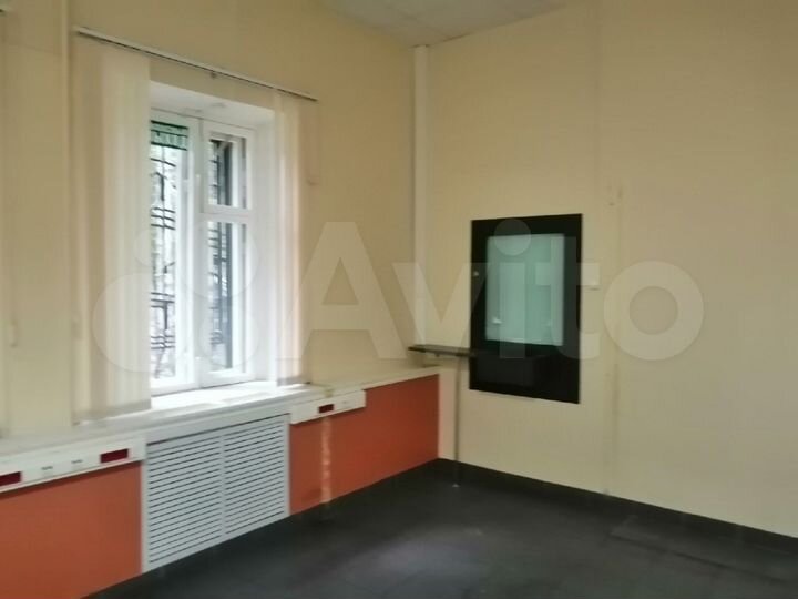 Здание, 360 м²