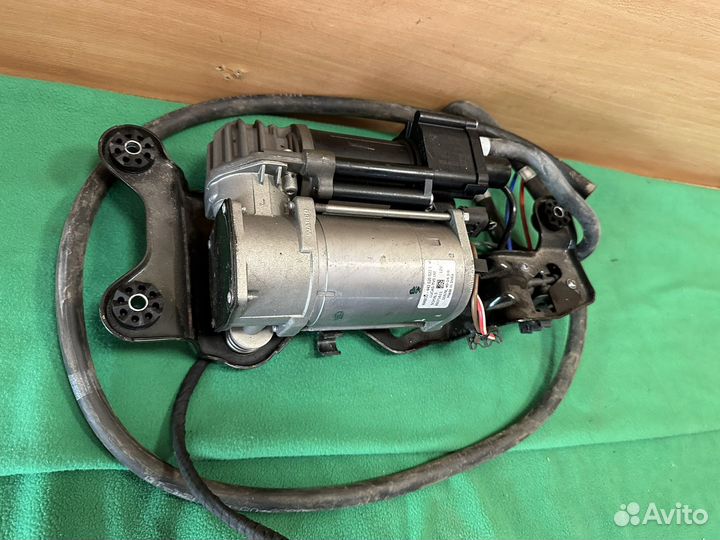 Компрессор подвески X5 X6 F15 F16 F85 F86 BMW