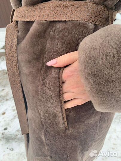 Шуба мутоновая с капюшоном