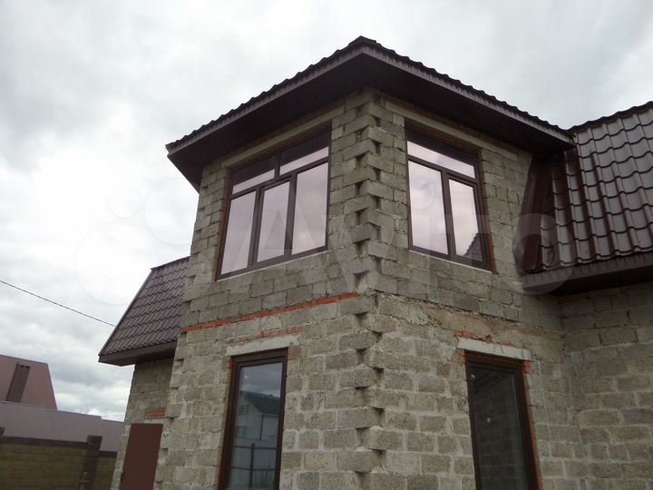 Коттедж 262 м² на участке 13 сот.