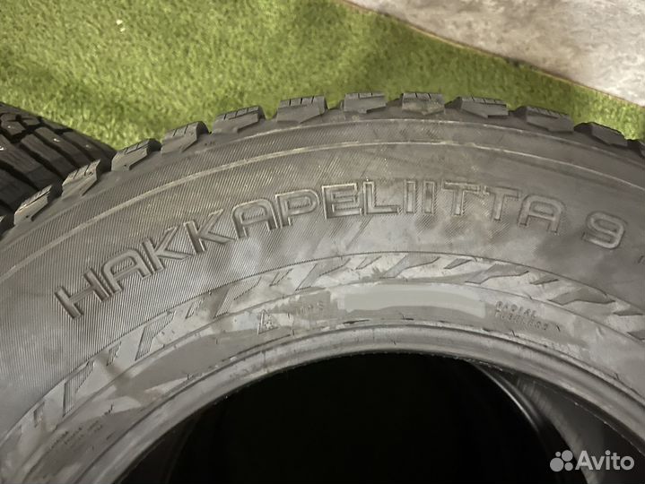 Nokian Tyres Hakkapeliitta 9 SUV 215/60 R17 100T