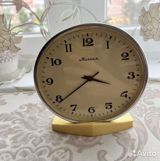 Часы механические СССР