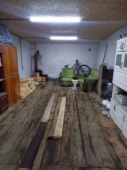 Гараж, > 30 м²