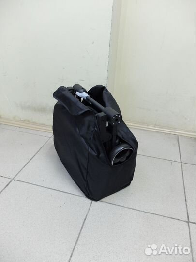 Коляска для путешествий