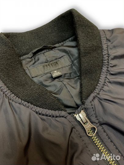 Uniqlo бомбер
