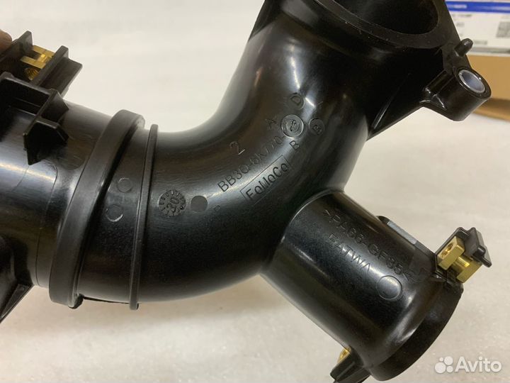 Патрубок BB3Q6K770AD