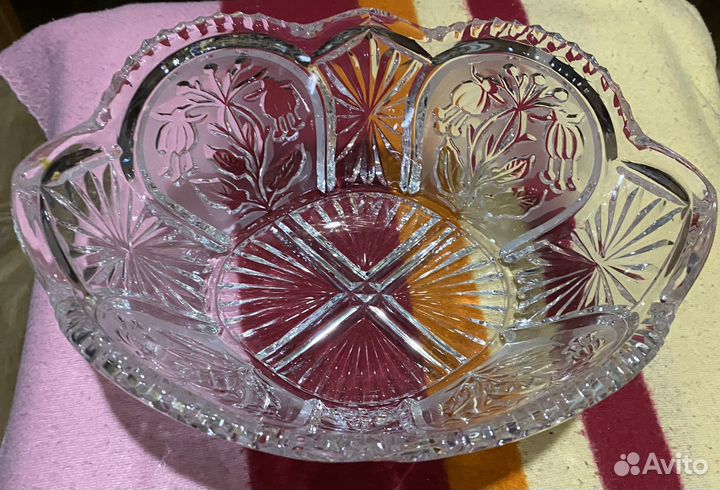 Хрустальная ваза для фруктов