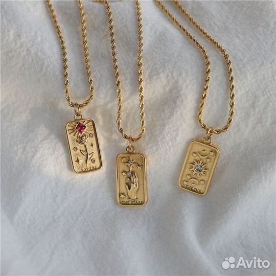 Золотая цепочка с кулоном Карта таро