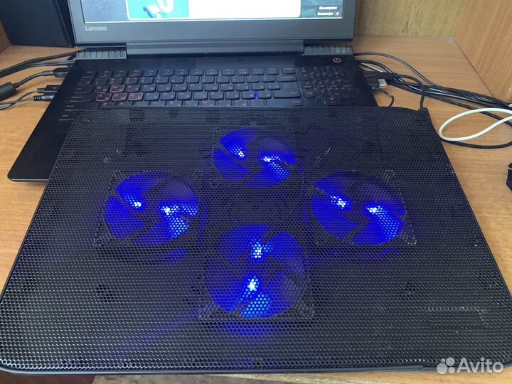 Подставка с охлаждением для ноутбука