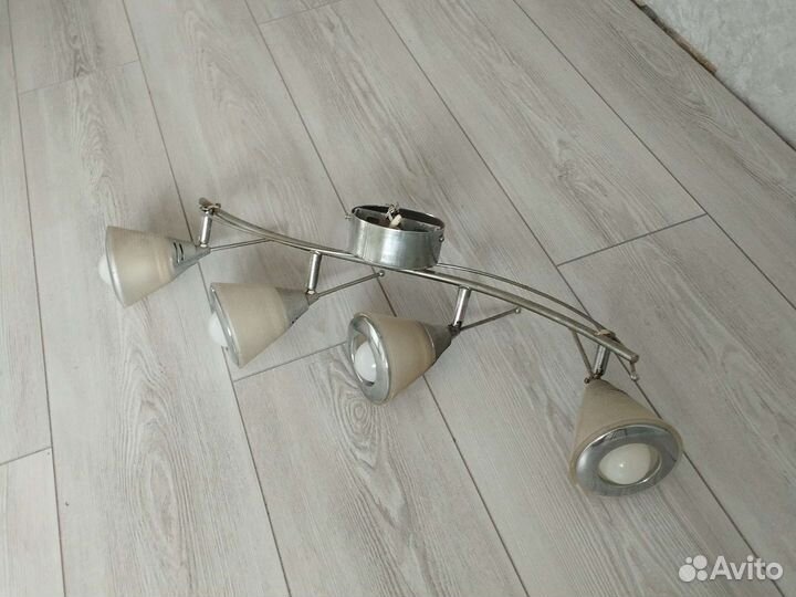 Светильник потолочный