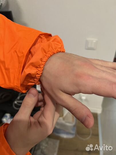 Плащ непродуваемый