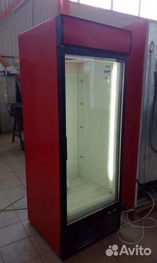 Холодильный шкаф