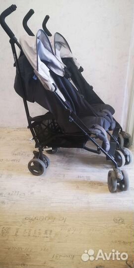 Коляска трость для двойни Inglesina twin swift