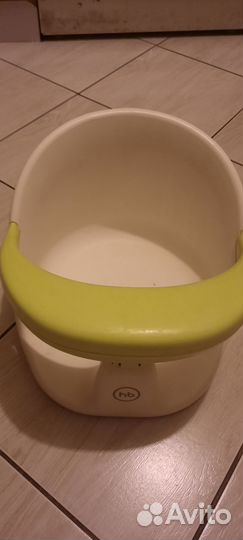 Стульчик для купания в ванной