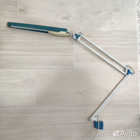 Светильник настольный