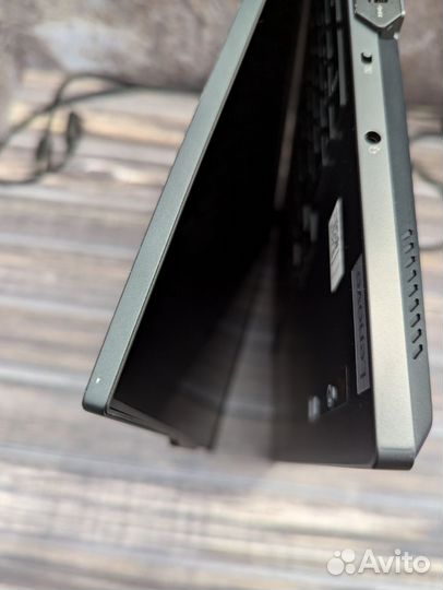 Lenovo legion 7 pro, 13900hx, 4090, 32gb, 4tb