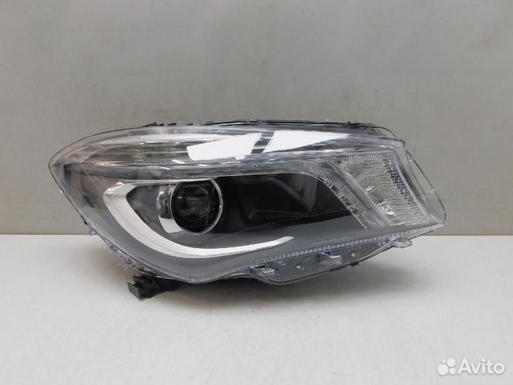 Фара правая Mercedes-Benz CLA-Class