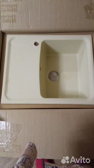 Раковина для кухни из искусственного камня