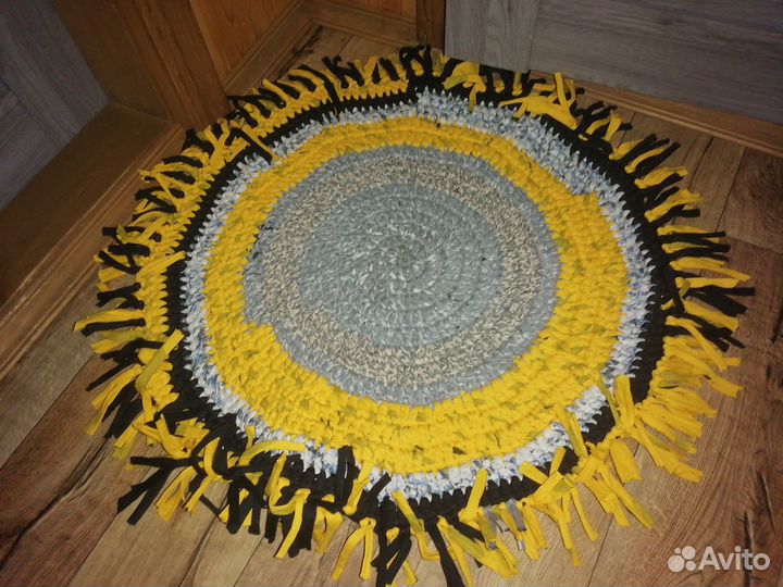 Вязанные коврики на заказ