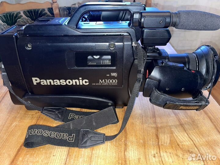Видеокамера Panasonic M3000