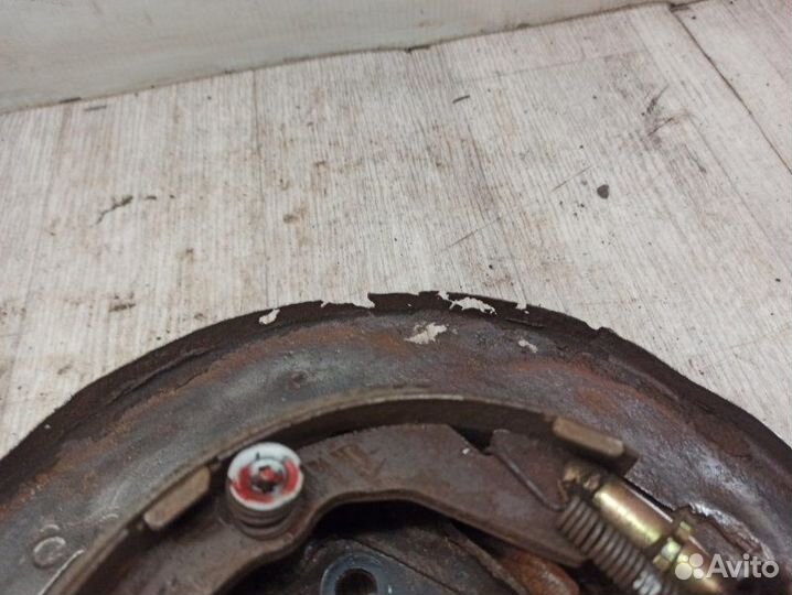 Механизм ручного тормоза задний правый Mitsubishi