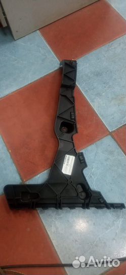 Кронштейн заднего бампера левый Audi Q5 / Ауди Ку5