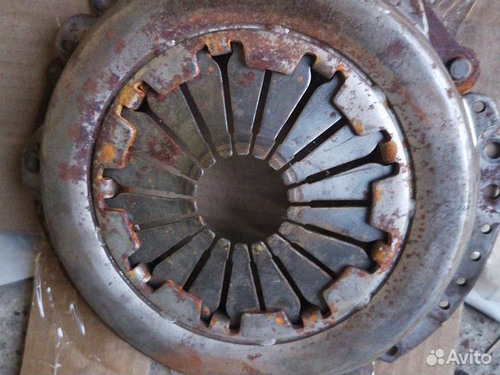 Корзина toyota avensis