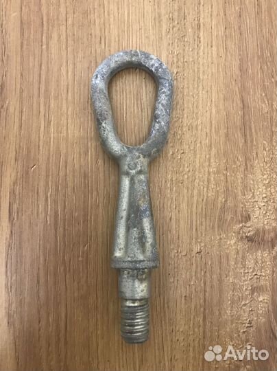 Крюк буксировочный BMW