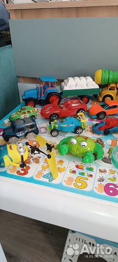 Игрушки для мальчика пакетом машина