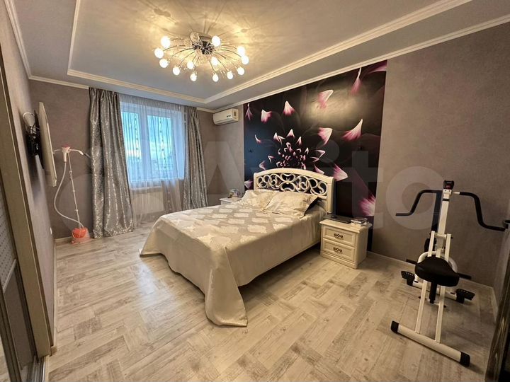 4-к. квартира, 130 м², 8/16 эт.