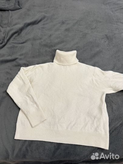 Свитер uniqlo l