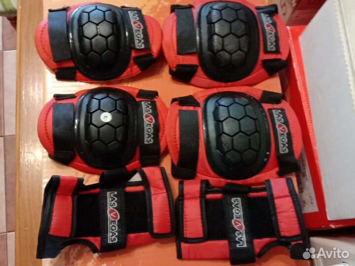 Роликовые коньки раздвижные Shark