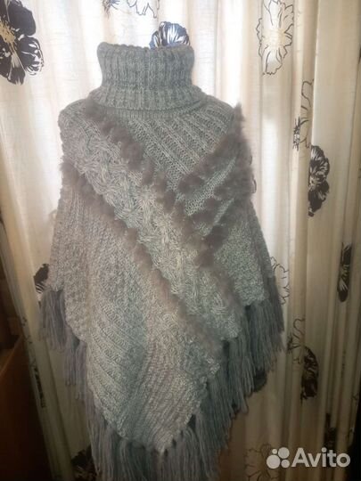 Пончо, палантины, шарфы