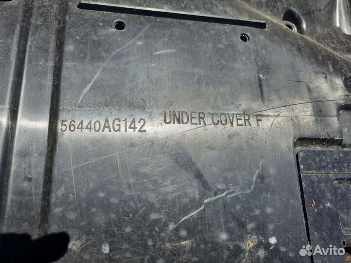 Пластиковая защита (пыльник) Subaru Impreza