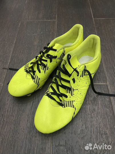 Футбольные бутсы adidas